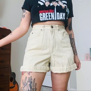 ❌SOLD❌ Vintage high waisted Liz Claiborne shorts